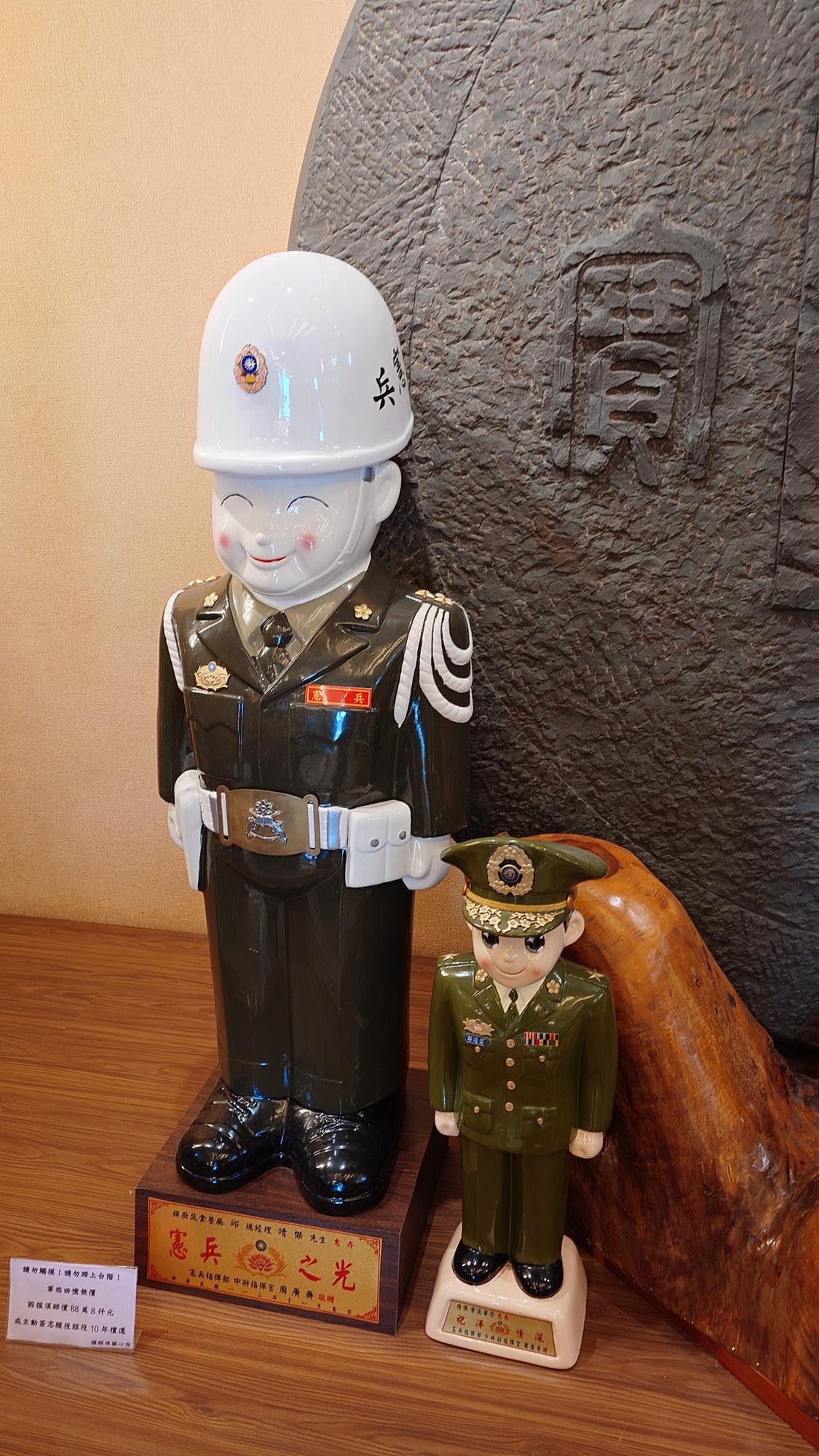 店內特色人偶擺飾