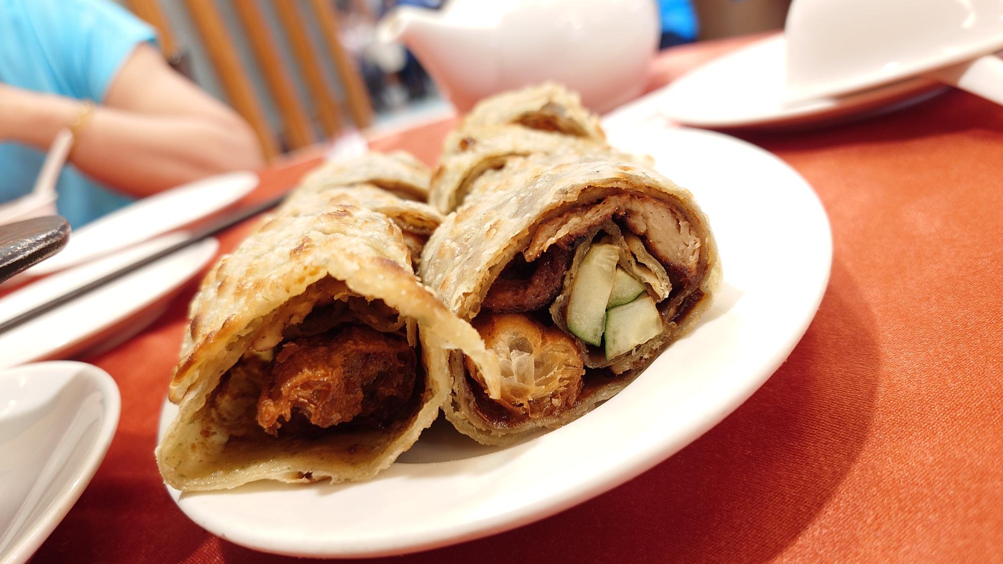 大餅捲時蔬切面特寫