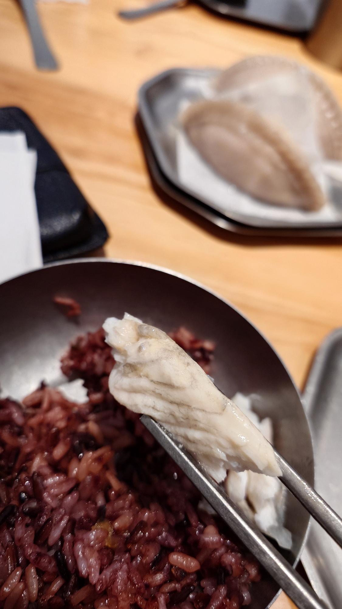 古味蒸鮮魚魚肉與豆腐近照