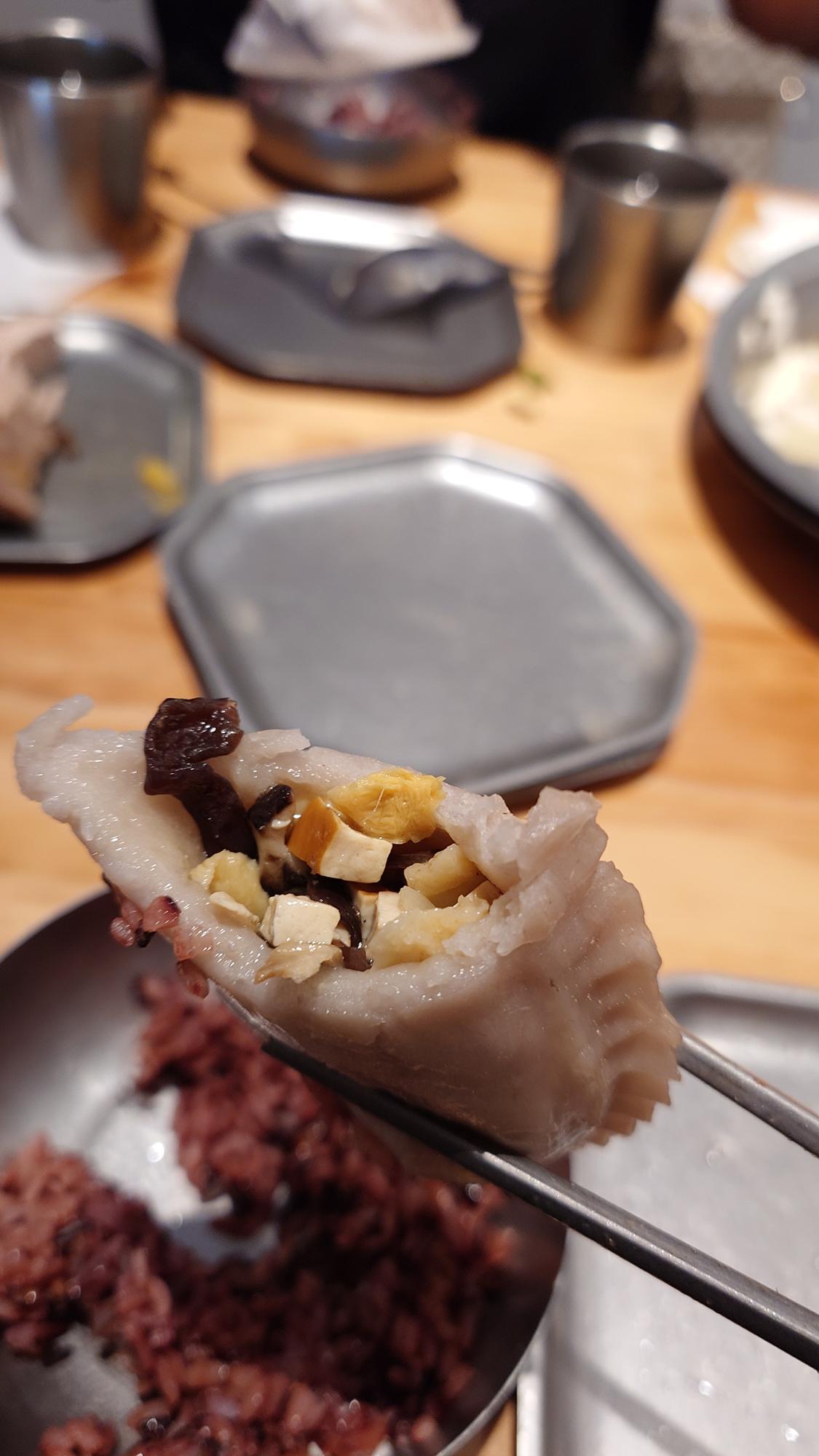 客家筍粄內餡有芋頭竹筍香菇豆干木耳
