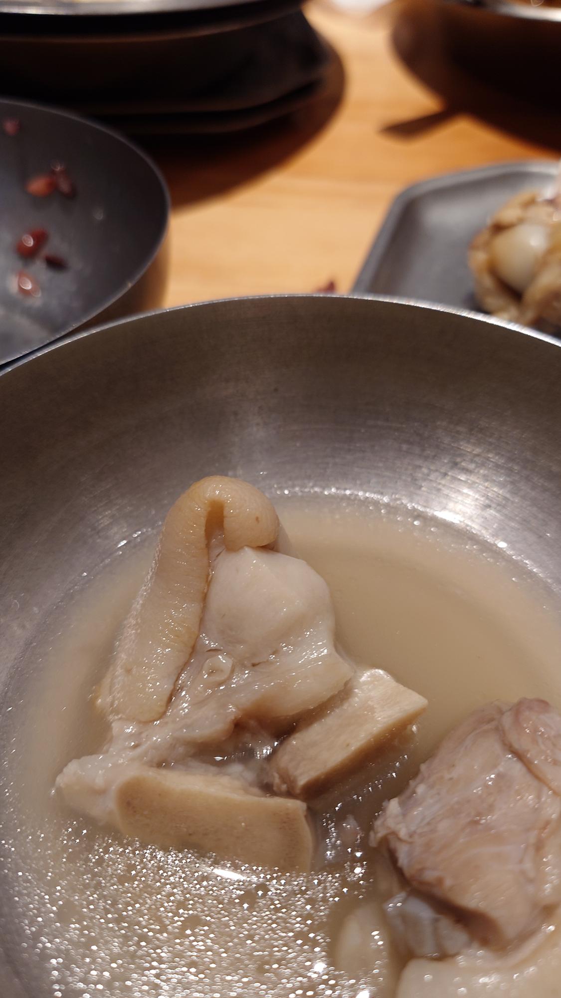 當歸豬腳湯豬腳口感與湯頭