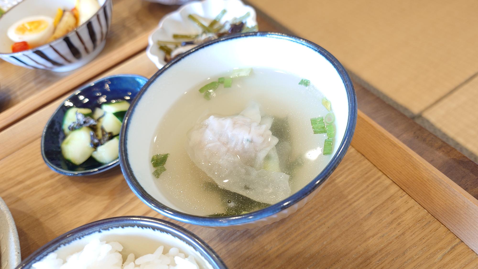 餛飩湯