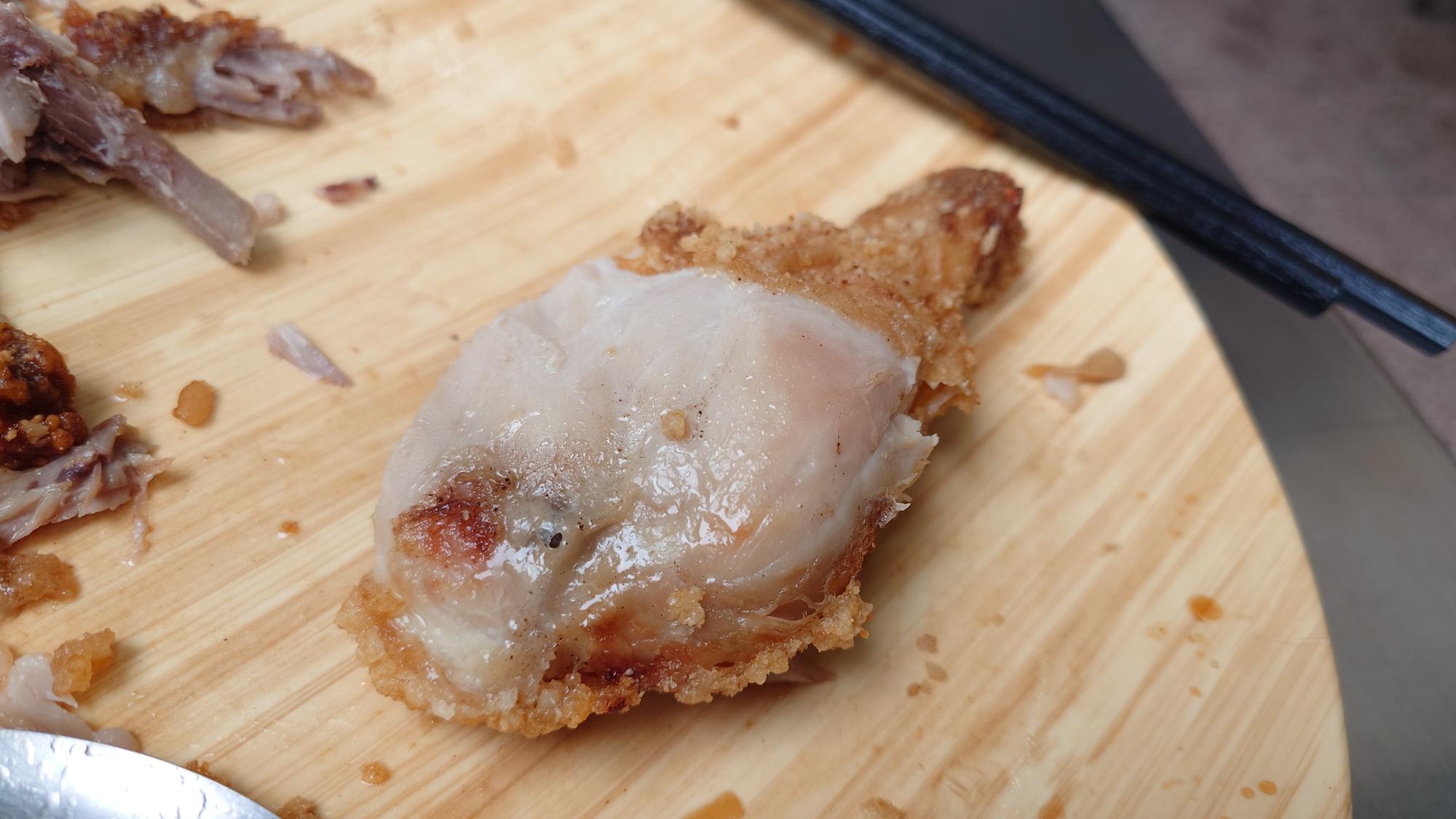 三沙灣古早味排骨飯雞腿肉汁