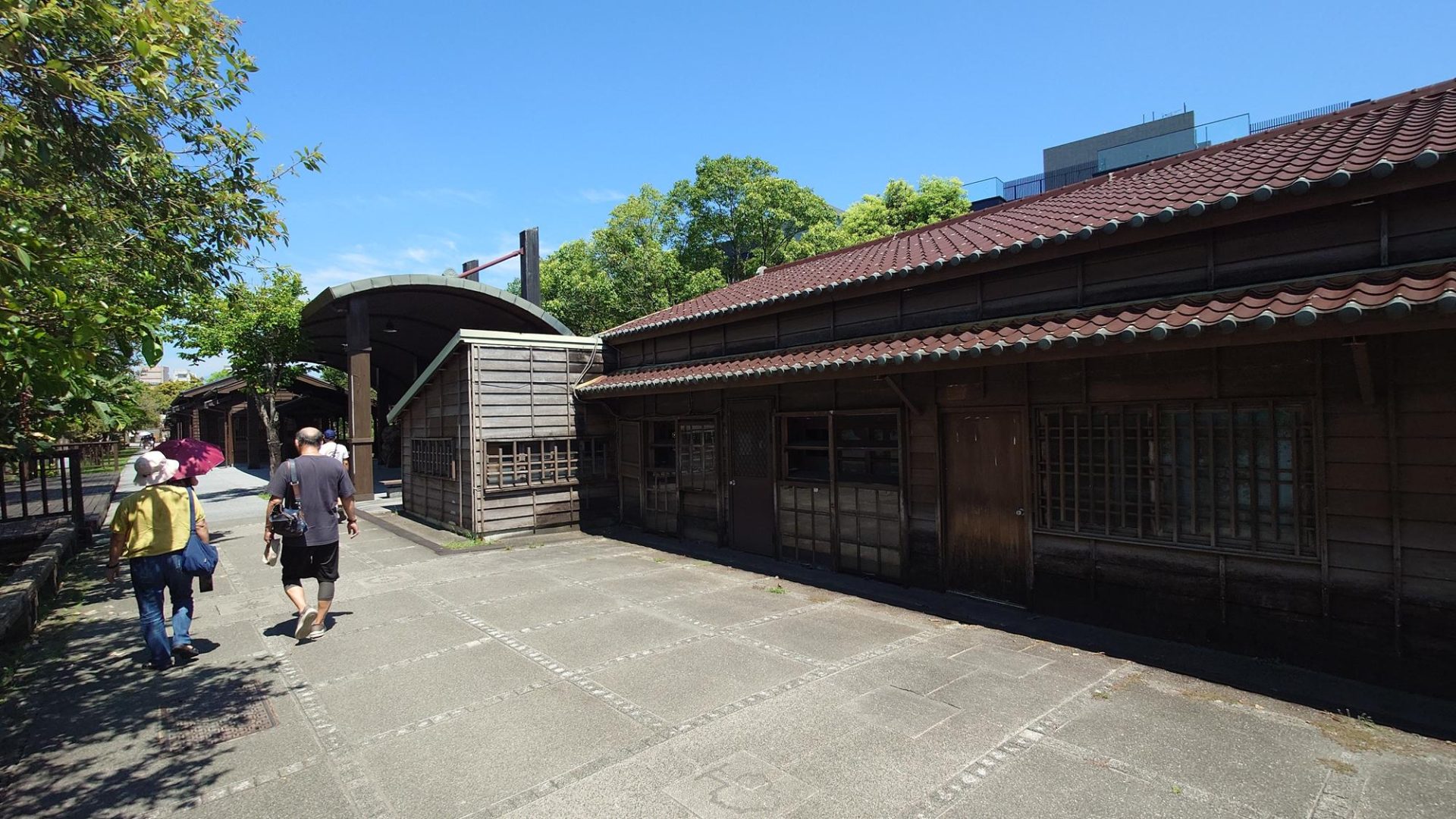 日式建築長廊景色
