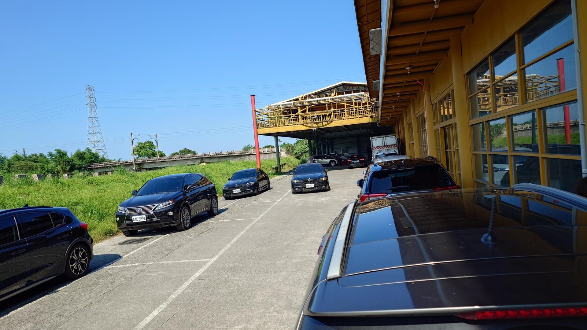 玉里橋頭臭豆腐礁溪店停車空間